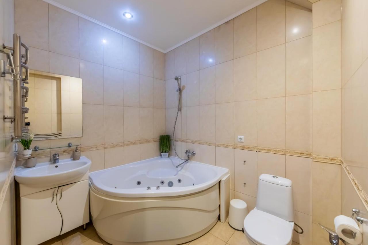 2К Квартира На Шота Руставелі, Бессарабка Kyiv Exterior photo