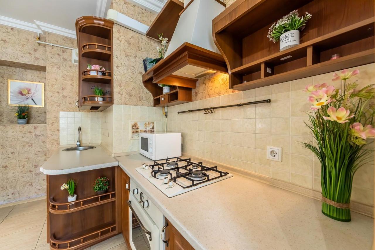 2К Квартира На Шота Руставелі, Бессарабка Kyiv Exterior photo